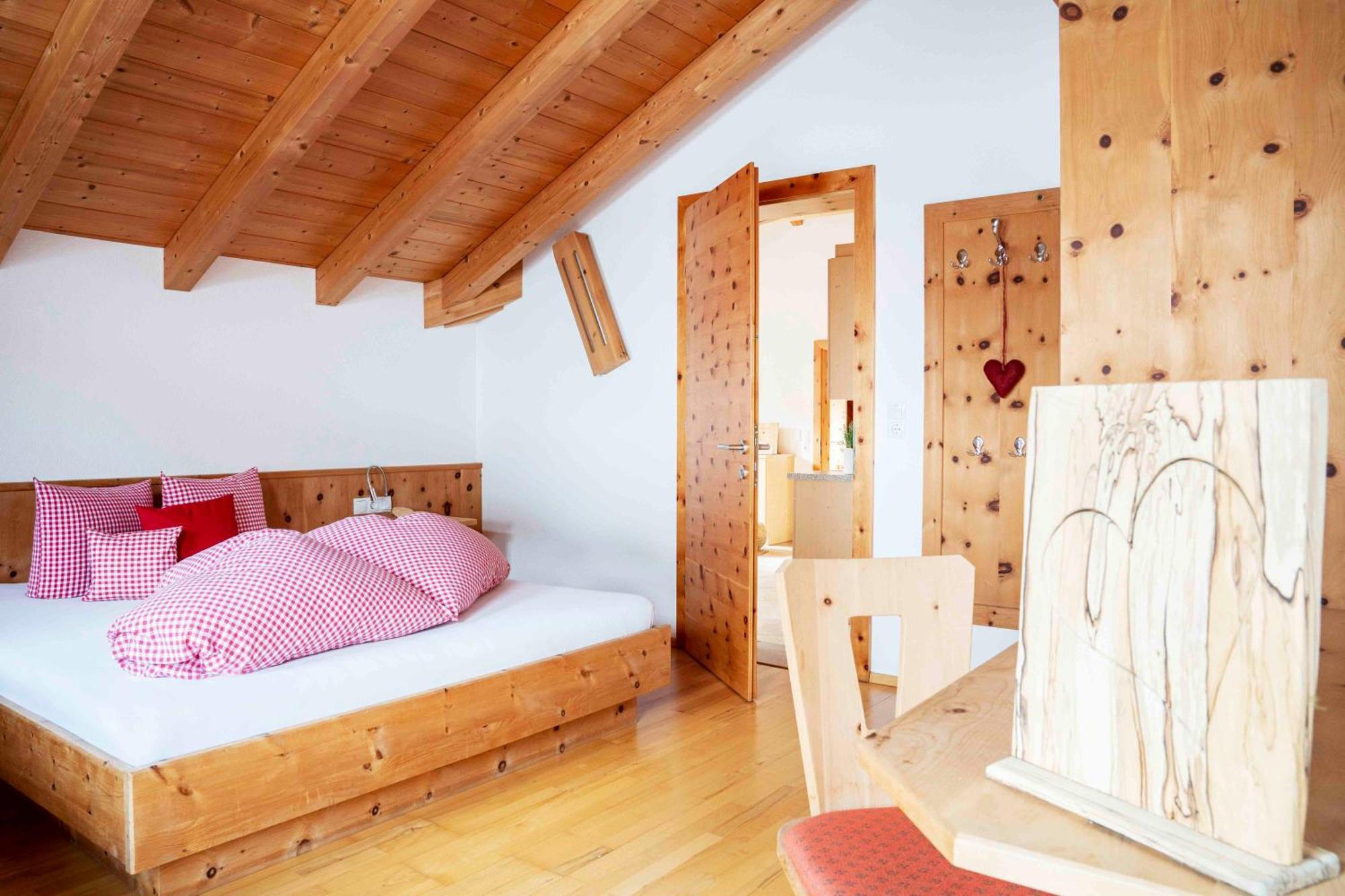 Kinderbauernhof Ierzerhof Arzl im Pitztal Exterior foto